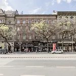 Elisabeth 52 * Budapest