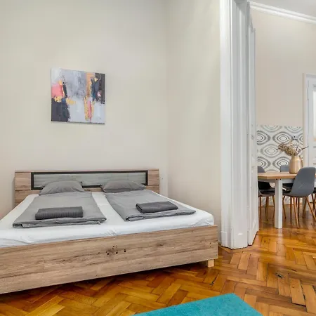 Apartamento Elisabeth 52 *