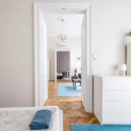 Apartament Elisabeth 52 *